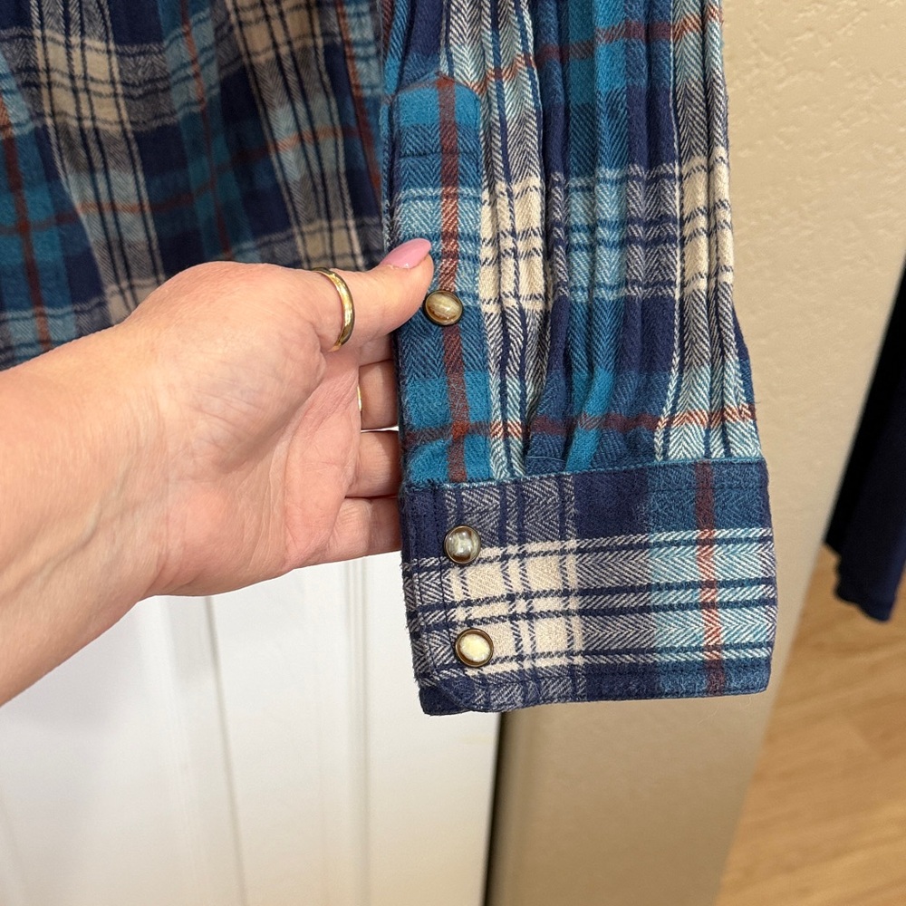 Ariat Men's Halmaty Blue and white Plaid retro fit Shirt size small - Picture 6 of 11